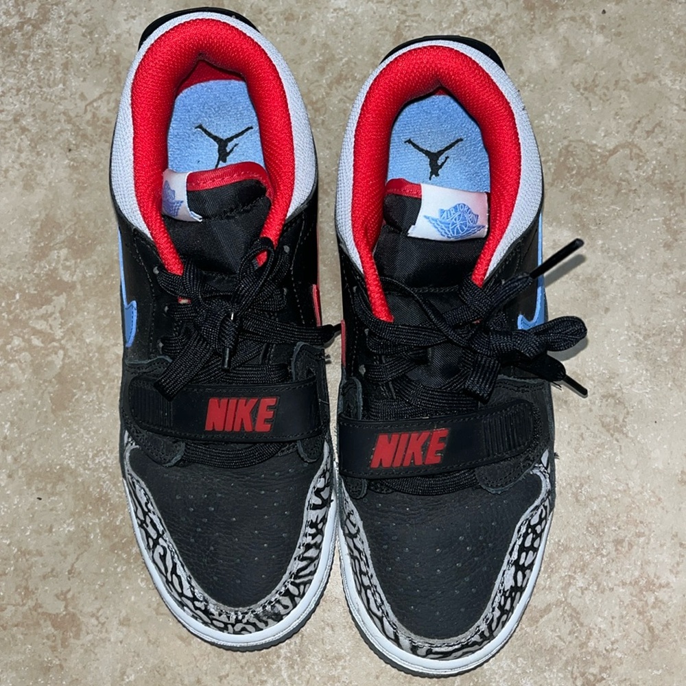 Boys sneakers